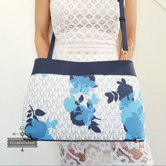 Michael Kors Medium Hailee Satchel Navy Bag NWT - Picture 6 of 8